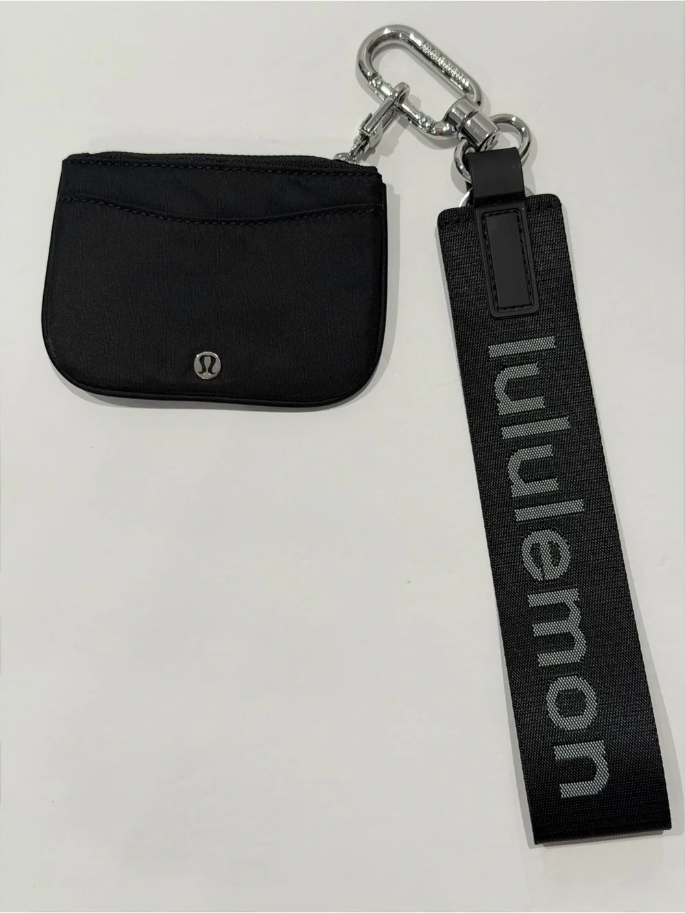 lululemon athletica set - clippable Card Holder and never lost key chain